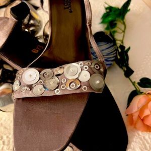 Sam & Libby Woman’s sandal Size 9